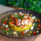 Peito de Frango corado com pesto de manjericão e tomate seco