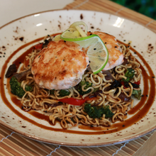 Carregar imagem no visualizador da galeria, Hambúrguer de Salmão (sem ovo)