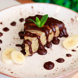 Bolo de Banana com ganache de chocolate negro