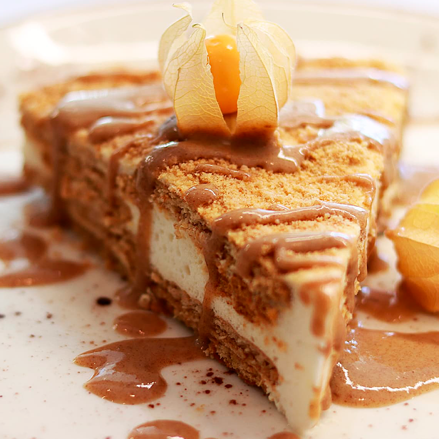 Bolo de Bolacha Integral com caramelo de tâmaras