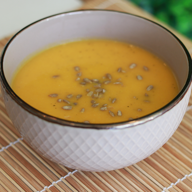 Creme de Cenoura e Couve-flor com sementes girassol