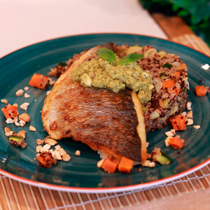 Filete de Dourada com pesto de manjericão