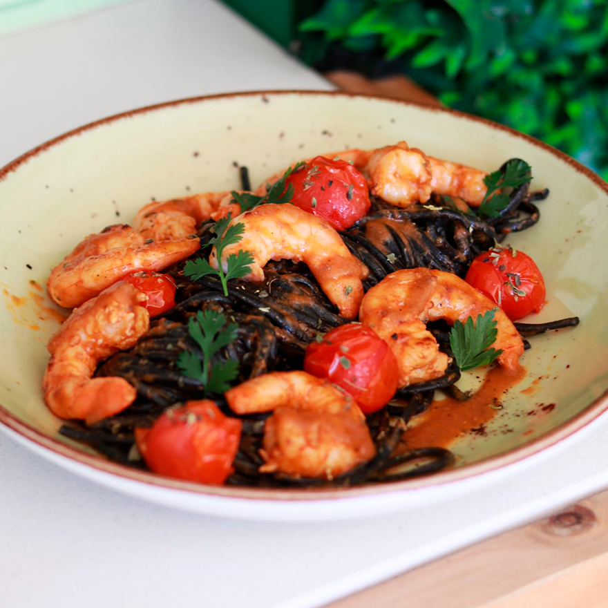 Linguine Nero de Camarão