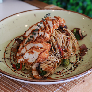 Peito de Frango Oriental com crosta aromática